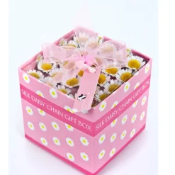 Make A Silk Daisy Chain
